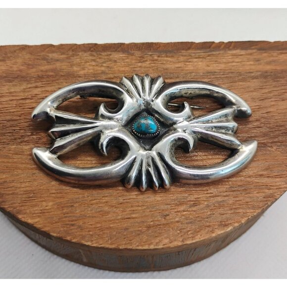 Vtg Navajo Large Sand Cast Sterling Silver & Turquoise Brooch Pin Heavy 31.6 g - Picture 1 of 7